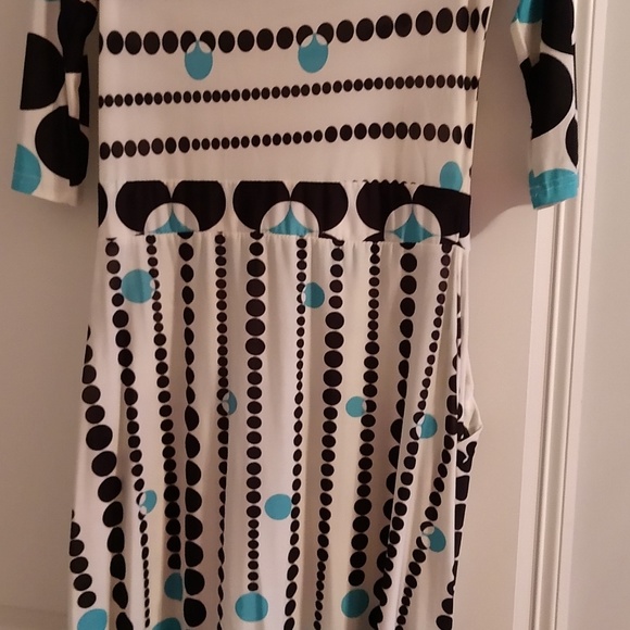 Stretch dress with pockets - Picture 2 of 5